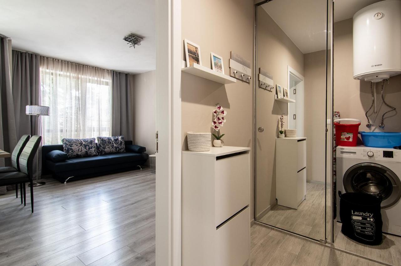Apartamento Cozy Flats Nearby Center Free Park Area Varna Exterior foto