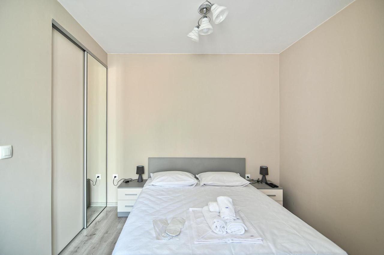 Apartamento Cozy Flats Nearby Center Free Park Area Varna Exterior foto